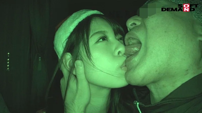 時間を止められる男は実在した！～クリスマスを祝うクソカップルの女を『寝取って』中出し！地獄の3時間SP～ アイキャッチ